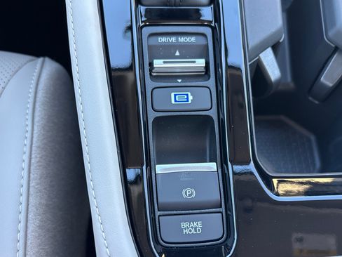 New 2025 Honda Accord Touring image 11