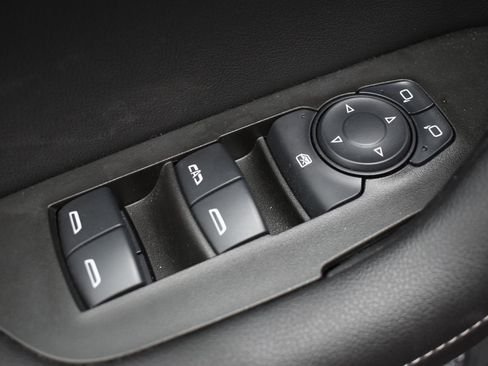 Used 2024 Chevrolet Blazer LT w/ Convenience Package FWD image 11