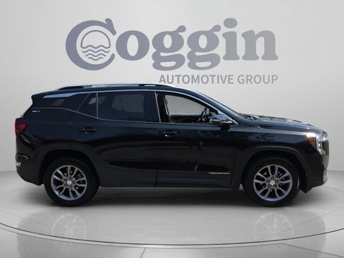 Certified 2024 GMC Terrain SLT FWD image 6