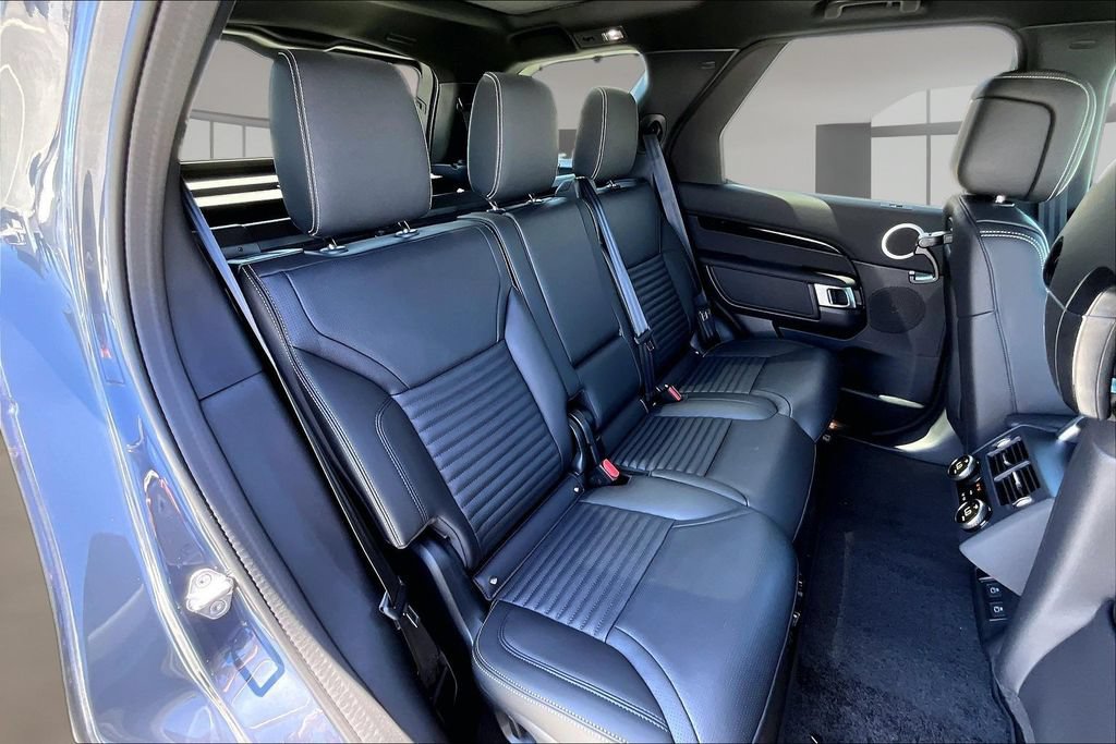 New 2026 Land Rover Discovery S AWD/4WD image 10