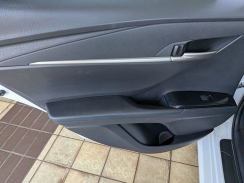 Used 2025 Toyota Camry LE image 23