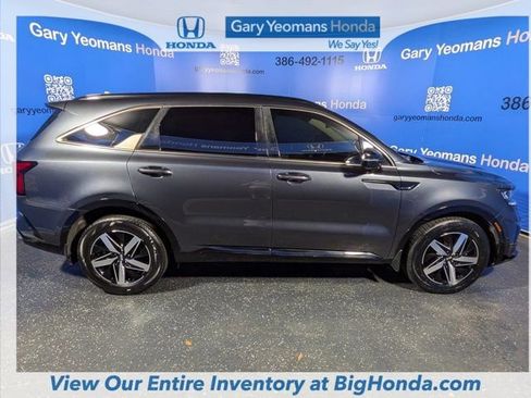 Used 2021 Kia Sorento S FWD image 5