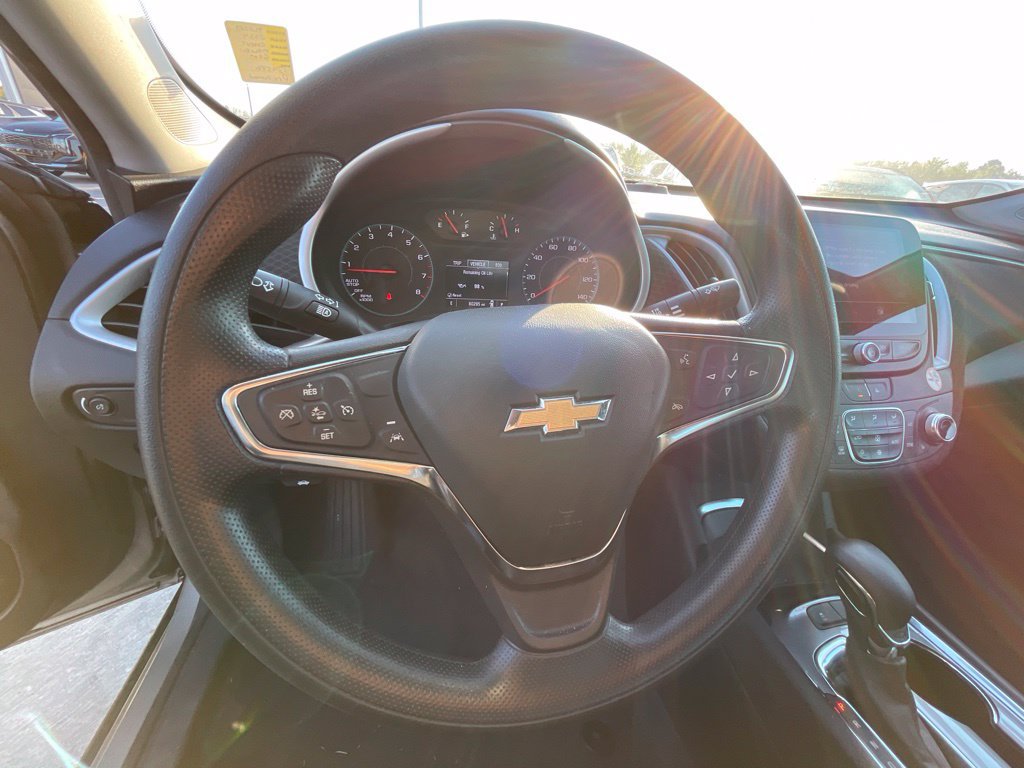 Used 2024 Chevrolet Malibu LT FWD image 15