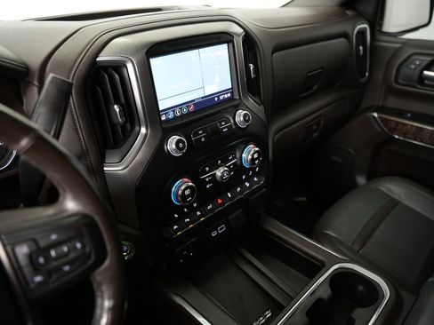 Used 2019 GMC Sierra 1500 Denali w/ Denali Ultimate Package image 18
