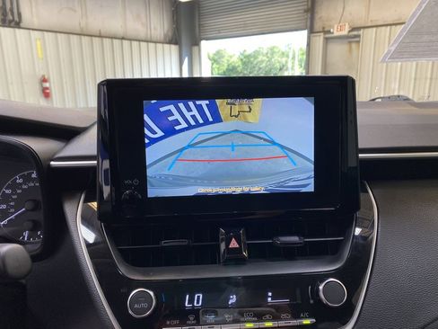 Used 2024 Toyota Corolla LE FWD image 39