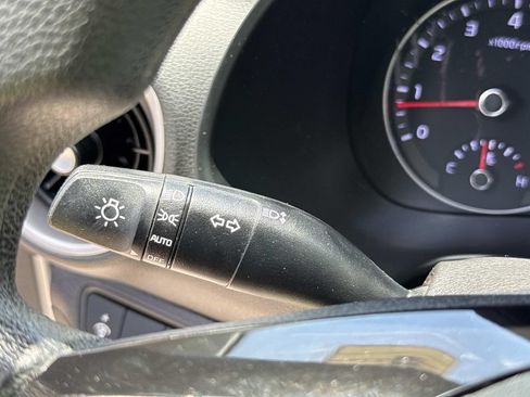 Used 2021 Kia Forte LXS FWD image 37