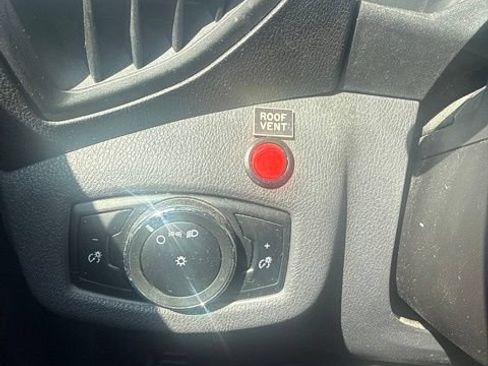 Used 2016 Ford Transit Connect XL FWD image 19