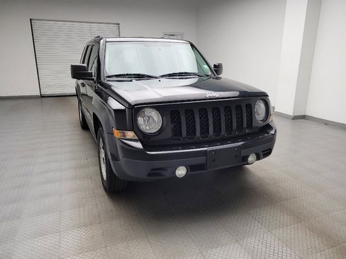 Used 2017 Jeep Patriot Sport w/ Power Value Group FWD image 14