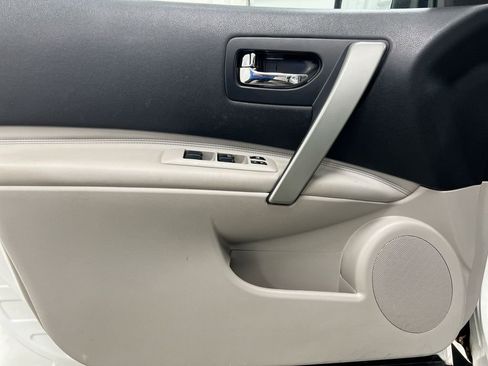 Used 2013 Nissan Rogue SL image 22