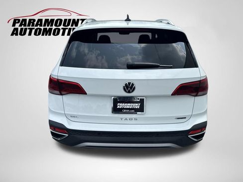 Certified 2023 Volkswagen Taos SEL AWD/4WD image 6