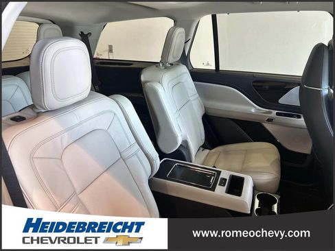 Used 2025 Lincoln Aviator Reserve w/ Equipment Group 201A AWD/4WD image 35