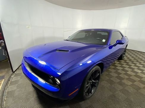 Used 2018 Dodge Challenger SXT w/ Blacktop Package image 1