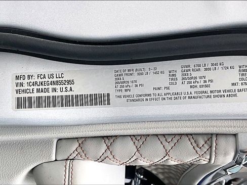 Used 2022 Jeep Grand Cherokee L Summit w/ Advanced Protech Group IV image 36