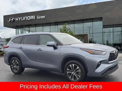 Used 2023 Toyota Highlander XLE