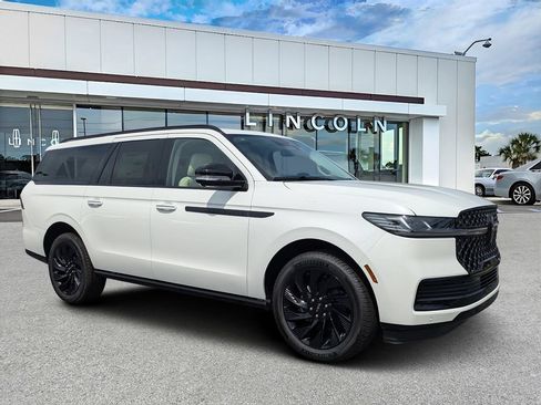 New 2027 Lincoln Navigator L Reserve w/ Jet Appearance Package AWD/4WD image 1