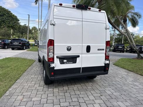 Used 2024 RAM ProMaster 2500 w/ Convenience Group FWD image 35