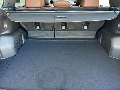 Used 2025 Subaru Forester Touring w/ Popular Package - Touring image 14