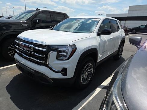 Used 2026 GMC Terrain Elevation FWD image 1