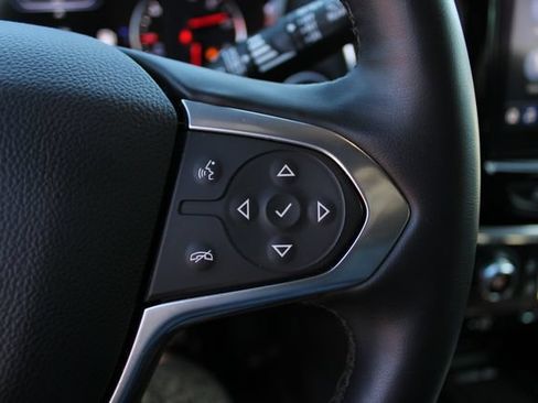 Used 2023 Chevrolet Traverse Premier w/ Redline Edition AWD/4WD image 13