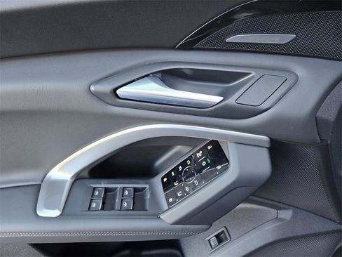 New 2025 Audi Q5 2.0T Premium Plus image 18