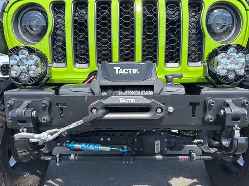 Used 2021 Jeep Gladiator Rubicon w/ LED Lighting Group image 18