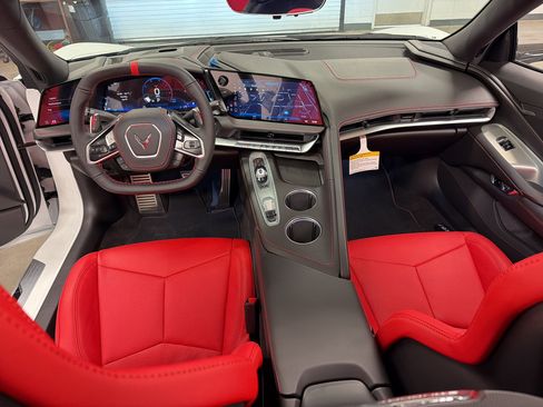New 2026 Chevrolet Corvette Stingray Convertible w/ Battery Protection Package RWD image 15