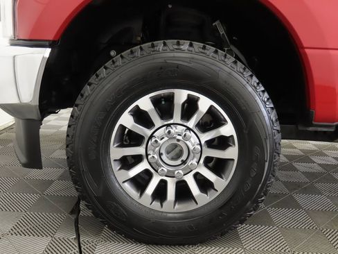 Used 2020 Ford F350 Lariat w/ Lariat Ultimate Package image 29