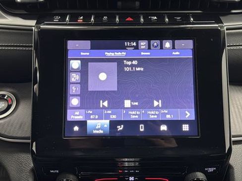 Certified 2023 Jeep Grand Cherokee Laredo image 14