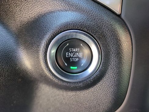 Used 2021 Chevrolet Silverado 1500 RST image 17