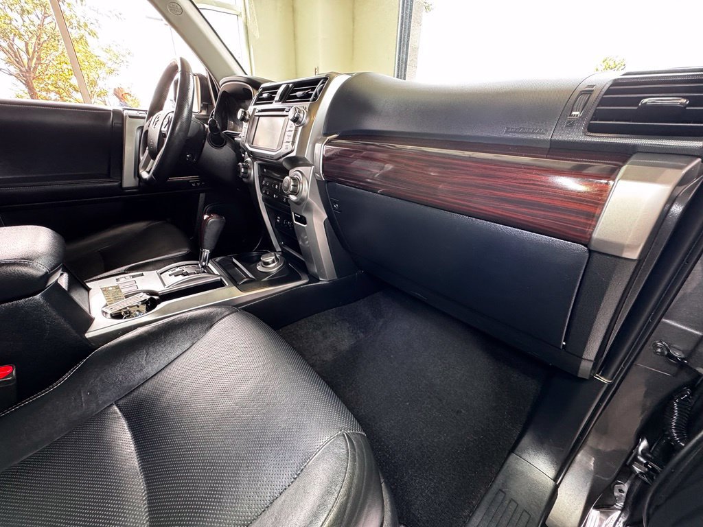 Used 2018 Toyota 4Runner Limited AWD/4WD image 47