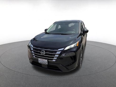 Used 2025 Nissan Rogue SV FWD image 7