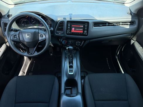 Used 2019 Honda HR-V LX image 16