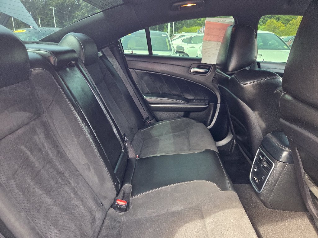 Used 2022 Dodge Charger Scat Pack RWD image 30