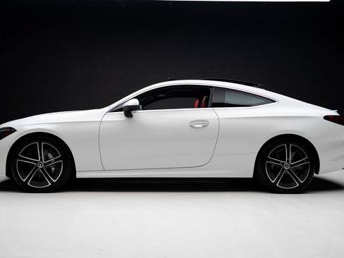 Used 2024 Mercedes-Benz CLE 300 4MATIC Coupe w/ Driver Assistance Package image 18