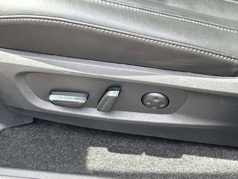 Used 2026 INFINITI QX60 Luxe w/ Cargo Package FWD image 17