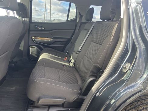 Used 2019 GMC Acadia SLE w/ LPO, Floor Liner Package image 23