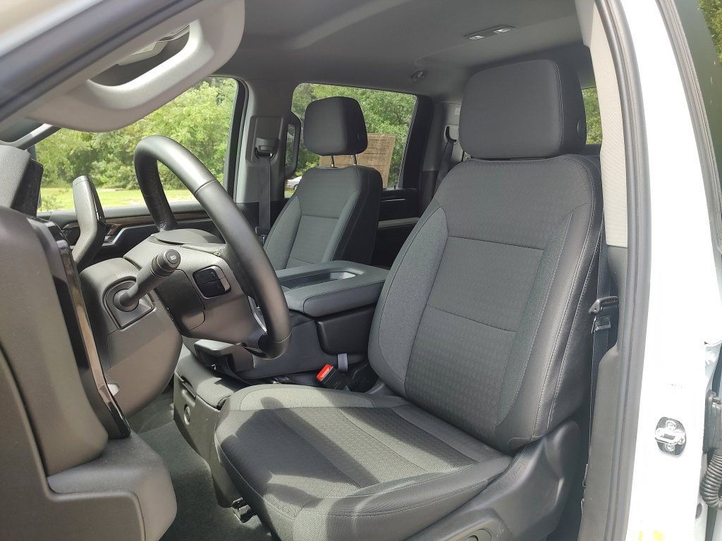 Used 2025 Chevrolet Silverado 2500 LT w/ Convenience Package AWD/4WD image 19