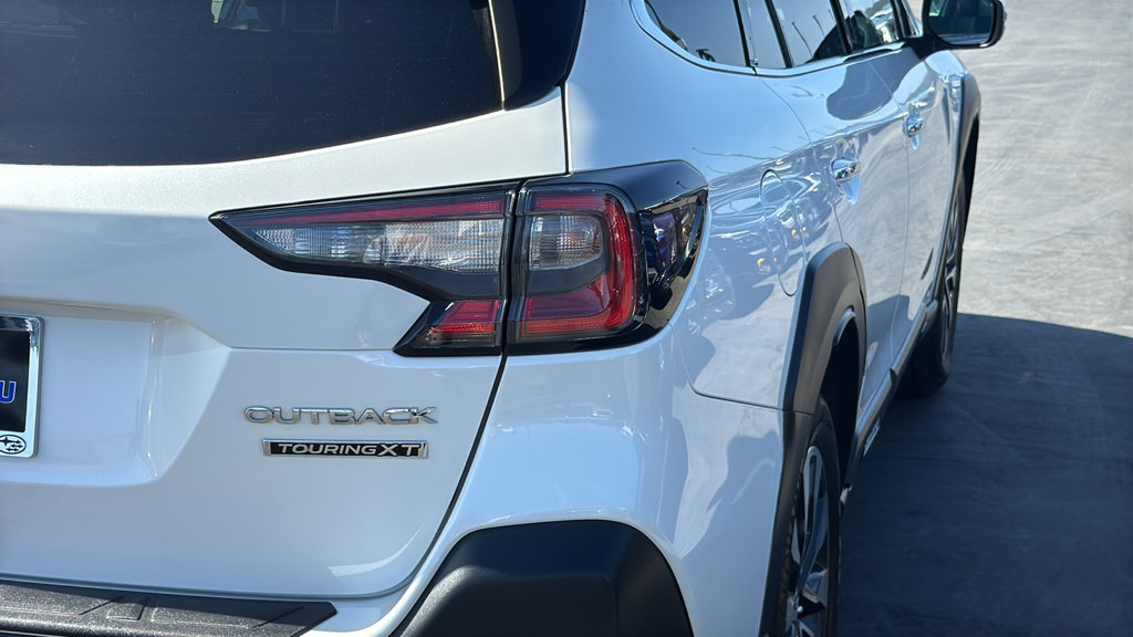 Certified 2023 Subaru Outback Touring XT AWD/4WD image 7