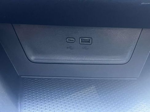 Used 2025 Chevrolet Equinox ACTIV w/ Safety and Technology Package FWD image 34