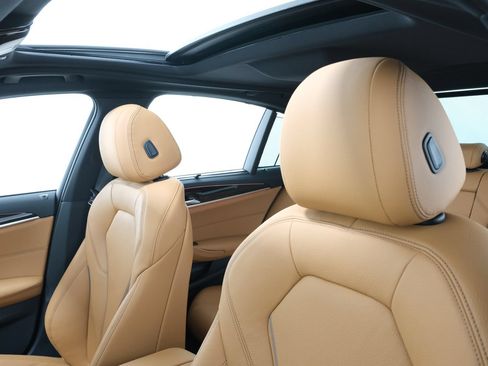Used 2023 BMW 540i xDrive w/ Premium Package AWD/4WD image 29
