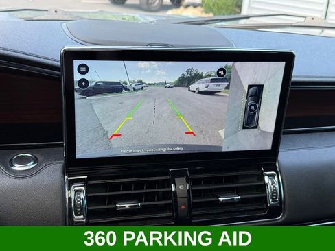Used 2023 Lincoln Navigator Reserve AWD/4WD image 16
