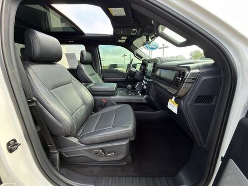 Used 2025 Ford F150 Lariat w/ Equipment Group 502A High AWD/4WD image 10