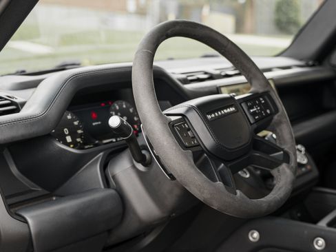 Used 2024 Land Rover Defender 110 Carpathian Edition AWD/4WD image 9
