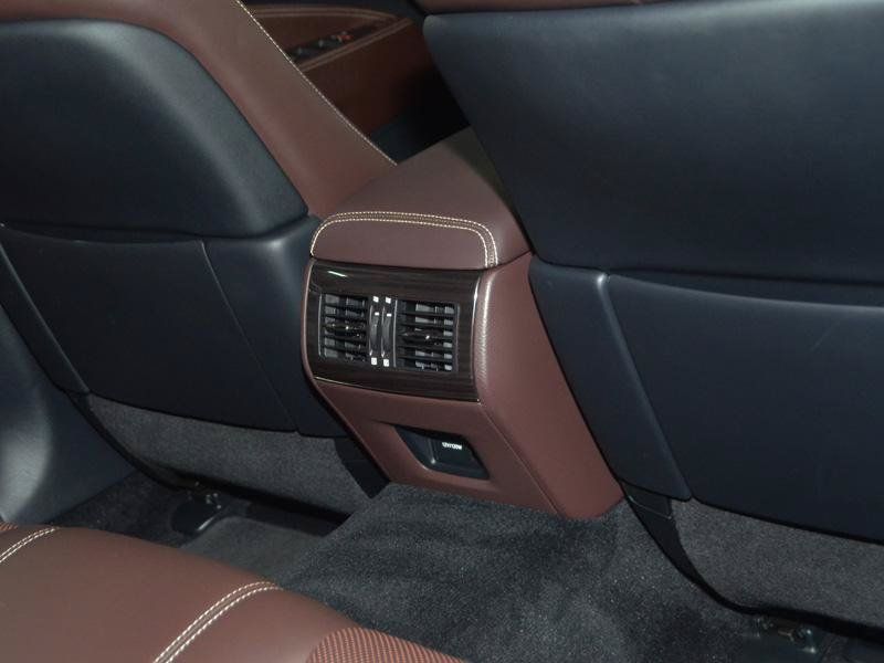 Used 2017 Lexus LS 460 RWD image 25