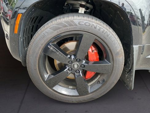 Used 2025 Land Rover Defender 110 X AWD/4WD image 35