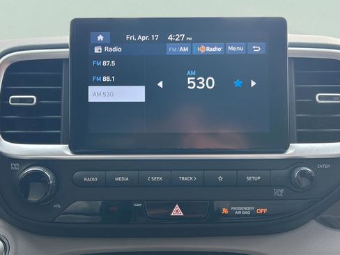 Certified 2025 Hyundai Venue SEL FWD image 20