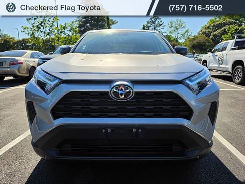 Certified 2025 Toyota RAV4 LE AWD/4WD image 2