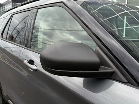 Used 2021 Ford Explorer XLT w/ Equipment Group 202A image 20