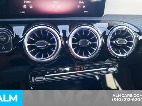 Used 2025 Mercedes-Benz CLA 250 4MATIC image 27