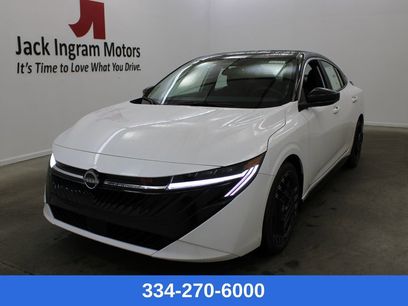 New 2026 Nissan Sentra SR w/ Floor Mat Package